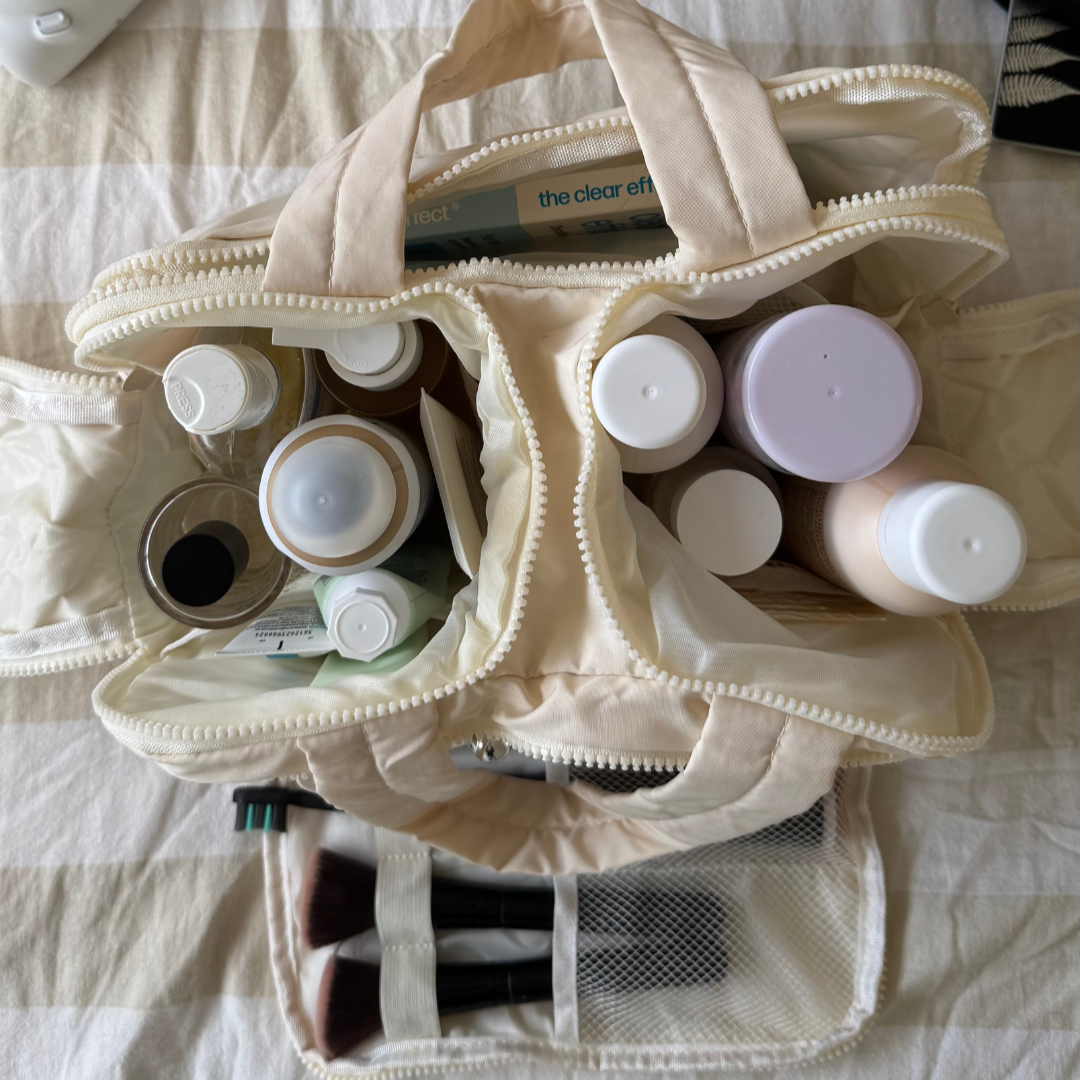 The Snuzz - 4-in-1 Space Saving Toiletry Bag